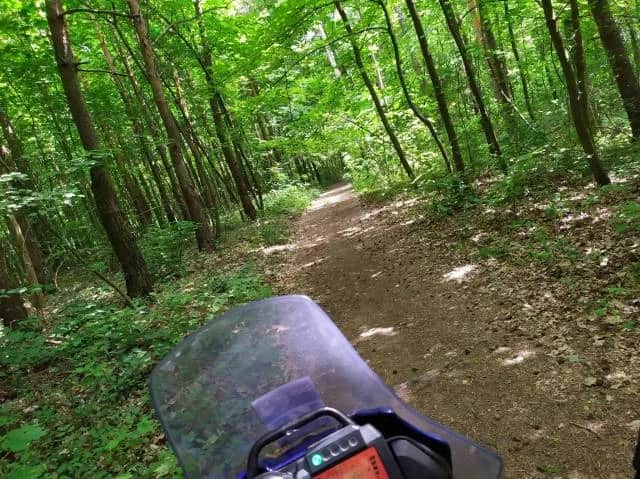 Trasy motocyklowe łódzkie - odkryj najpiękniejsze szlaki i atrakcje