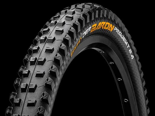 Jakie opony do roweru enduro wybrać, by uniknąć rozczarowań?