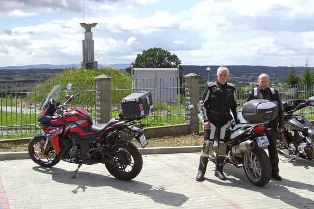 Najlepsze trasy motocyklowe w Krakowie - odkryj ukryte skarby