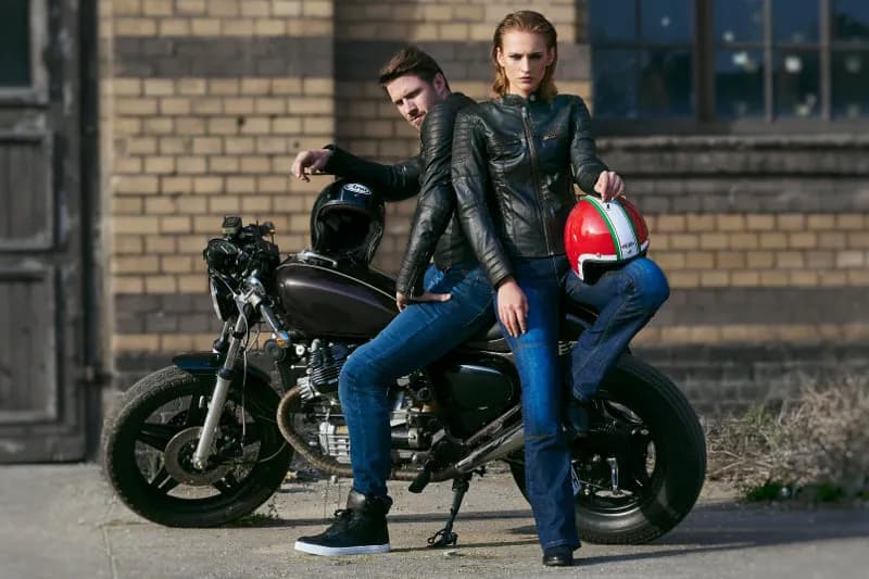 Jakie jeansy motocyklowe wybrać, aby zapewnić bezpieczeństwo i styl?
