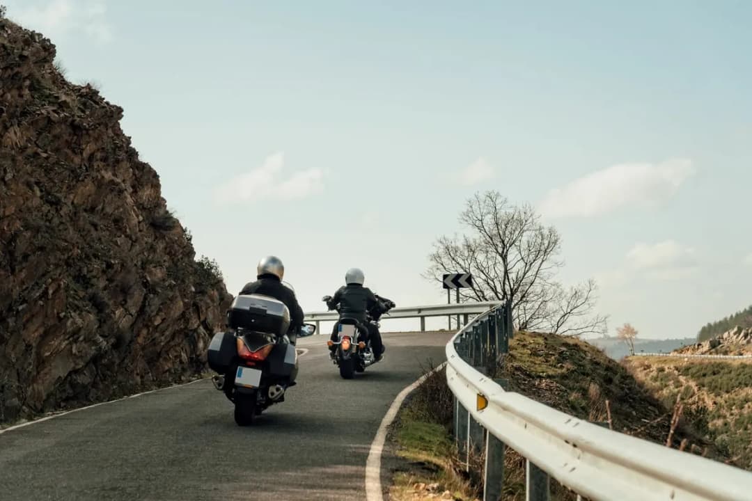 Najpiękniejsze trasy motocyklowe w Słowacji - odkryj ukryte skarby