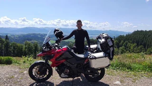 Najpiękniejsza trasa motocyklowa w Tatrach - uniknij niebezpieczeństw